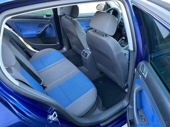 VW Golf5 1.6 75kw - 11