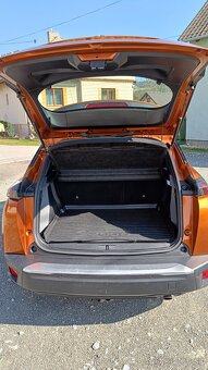 Peugeot 2008 1.5HDi 100 Allure - 11