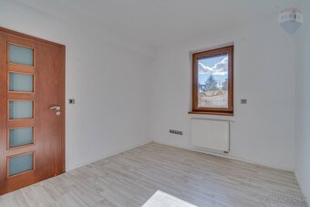 6-izbový rodinný dom s dvojgarážou v Malinove - 11