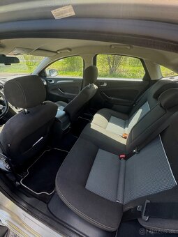 Ford mondeo mk4 2.0 TDCI - 11