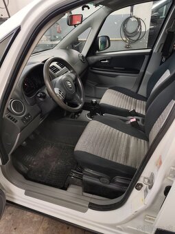 Suzuki SX4 1.6 4x4 - 11
