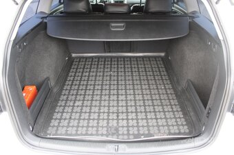 Volkswagen Passat Variant 1,6 TDi 77 kW - 11