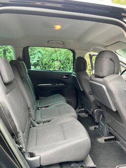 Peugeot 5008 2.0 HDi r.v. 2013 v zachovalom stave - 11