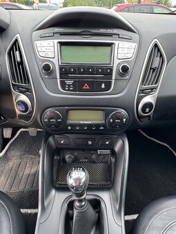 Hyundai ix35 2.0 CRDi VGT Premium 4x4 - 11