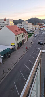 Prenájom 3. izbového bytu Zvolen centrum, 2x balkón - 11