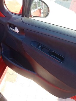 Peugeot 207 SW - 11