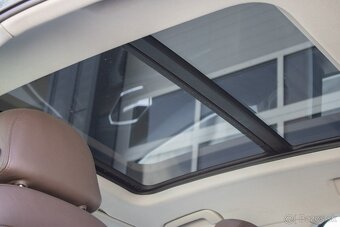 Audi E-tron 55 quattro - 11