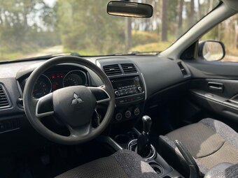 Mitsubishi ASX 1.6i • 2014 | benzín - 11