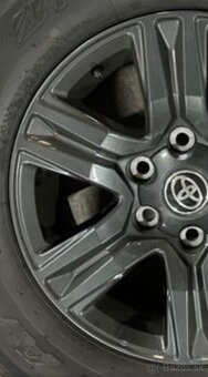 alu  kolesá   TOYOTA HILUX - 11