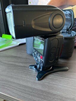 Blesk Nikon SB-910 - 11