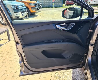 AUDI Q4 E-TRON 50 QUATTRO - 11