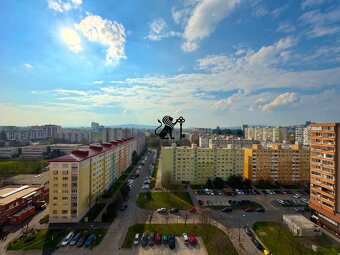 1-izb. byt na vrchnom podlaží s pekným výhlľadom, Jungmannov - 11