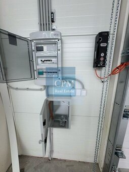 Nová hala na prenájom /prípadný predaj  200m2 v Rovinke - 11