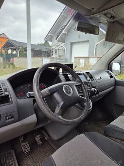 Volkswagen Transporter Caravelle 2.5TDI - 11