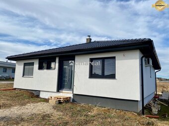 TIMA Real BÝVAJTE OKAMŽITE 4i bungalov, 5á pozemok, - 11
