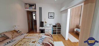 PREDAJ: 3 izbový tehlový byt, komplet.rekonštr. - KOMÁRNO - 11