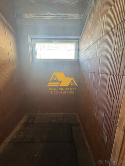 Znížená cena Predám novostavbu rodinného domu v Šuranoch - 11