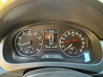 SKODA RAPID LIFTBACK, Elegance - 11