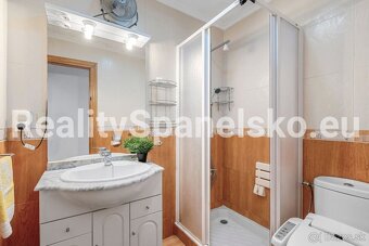 Apartmán 3+kk se zahradou, kousek od pláže ŠPANĚLSKO - 11