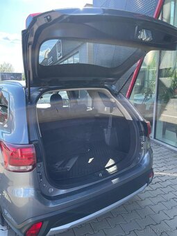 Mitsubishi Outlander 2.2 DI-D Intense+ - 11