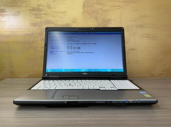 Notebooky 7ks Dell(5x),Fujitsu(2x), - 11