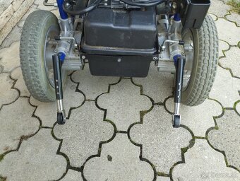 Predám elektrický invalidný vozík - 11