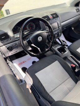 Volkswagen Jetta 1.9Tdi 77kw SR - 11