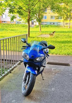 Yamaha R6 - 11