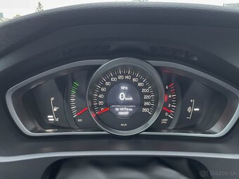 Volvo V40 D3 2.0 110kw Momentum - 11