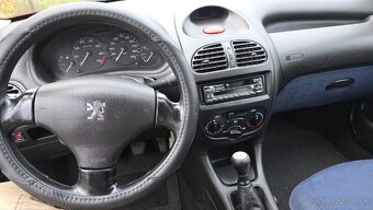 Predám Peugeot 206 1,1 benzín - 11