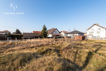 Stavebný pozemok na predaj, plocha 1 228 m², obec Lada - 11