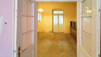 Dva rodinné domy na predaj v centre Žarnovice - 11