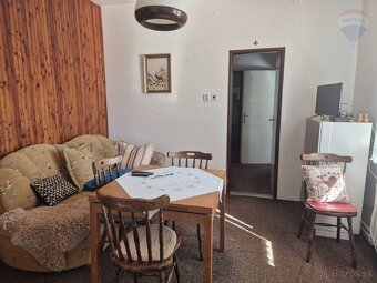 Starší RD pod lesom, pozemok 1351 m², Štitáre - 11