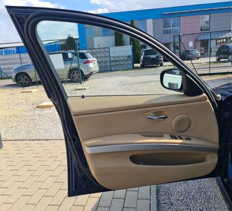 BMW RAD 3 TOURING 318D - 11