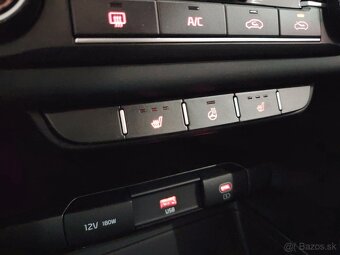 Kia Ceed SW 1,5 T-GDi Silver Silver Pack - 11