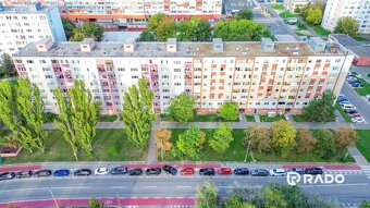 RADO | 4i presvetlený byt s loggiou na začiatku Petržalky |  - 11