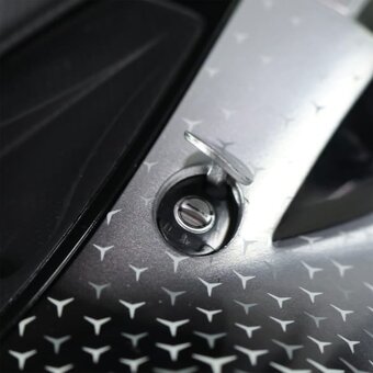 Mercedes-AMG ONE | NZG 1/12 - 11