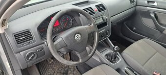 Predám Volkswagen Golf 1.9TDI 77KW, 2009, 328000km, striebor - 11