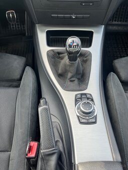 BMW 330xD E90 2010 - 11
