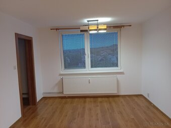 Na predaj pekný prerobený 3 izb.byt v peknom prostredí - 11