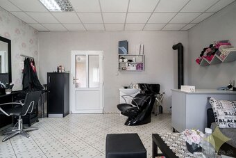 Bátovce, dom o veľkosti bytu s veľkým pozemkom - 11