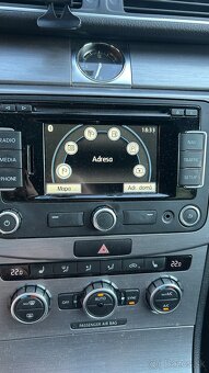 Volkswagen Passat Variant 2.0 TDI BMT 177k Highline DSG - 11