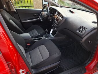 Predam Kia Ceed SW   1.6Crdi 100kW. Kupene na SK-1.majitel - 11