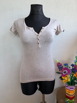 18 tričiek za 15€ - 11