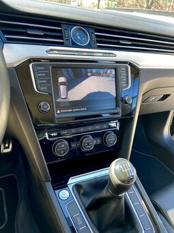 Volkswagen Passat TDI B8 Rline - 11