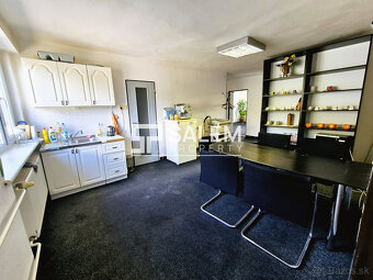 3 podlažný dom s veľkým pozemkom na Podborovej - Zvolen - 11