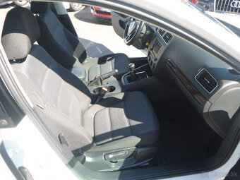 Volkswagen Jetta 1,2Tsi 105Ps 2016/12 - 11