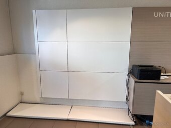 Zariadenie do obchodu originál Benetton - 11