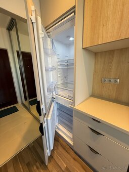 Prenajmem novo zariadenú garsónku v Petržalke - 11