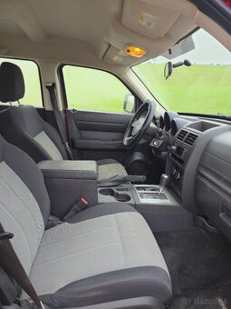 Predám Dodge Nitro, rok 2009 automat - 11